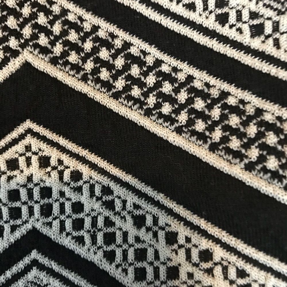 Chevron Striped Top - Picture 10 of 11